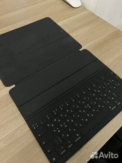 Чехол-клавиатура на iPad Pro 12,9 оригинал