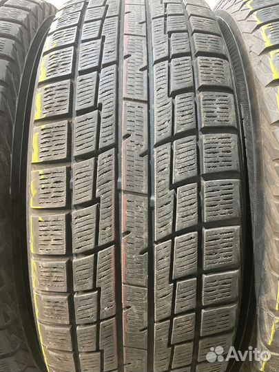 Yokohama Ice Guard IG30 205/60 R16 94H
