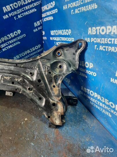 Передний подрамник Hyundai Sonata 6 седан G4KJ