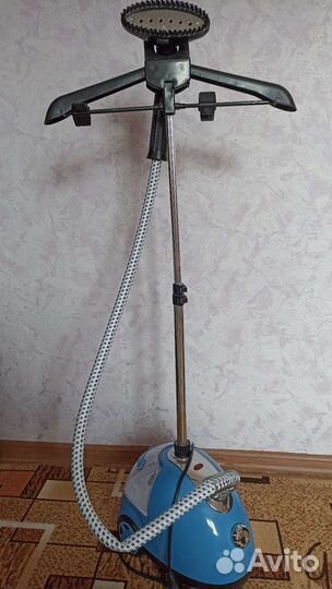 Отпариватель для одежды вертикальный