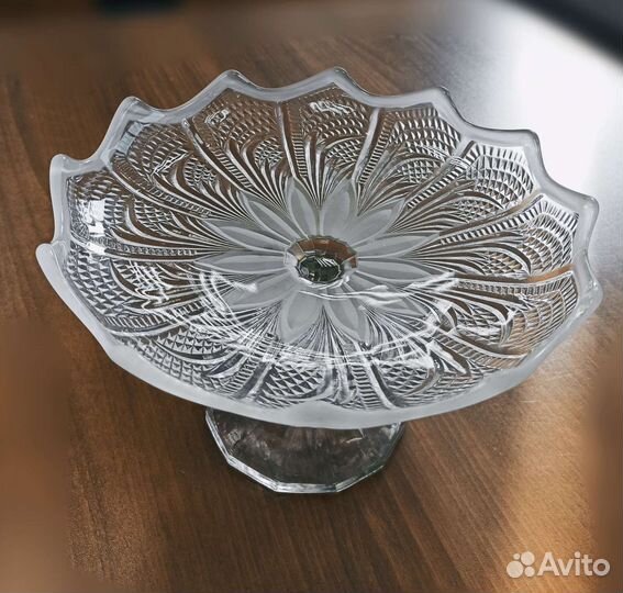 Ваза для фруктов на ножке с травлением СССР