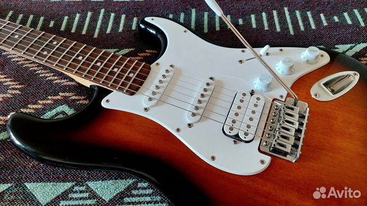 Электрогитара Fender Stratocaster