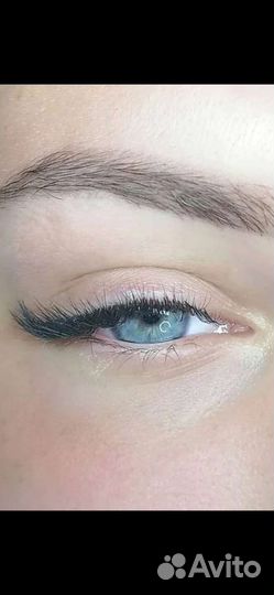 Наращивание ресниц, татуаж бровей