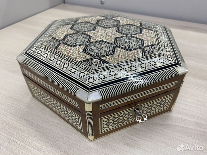 Шкатулка перламутр орнамент