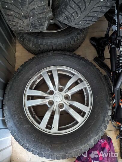 Комплект колес r16 Mitsubishi Outlander