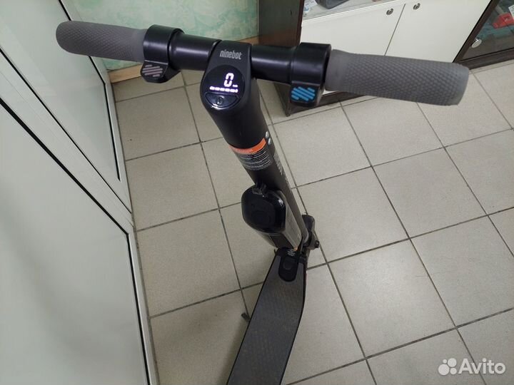 Электросамокат Ninebot KickScooter ES3