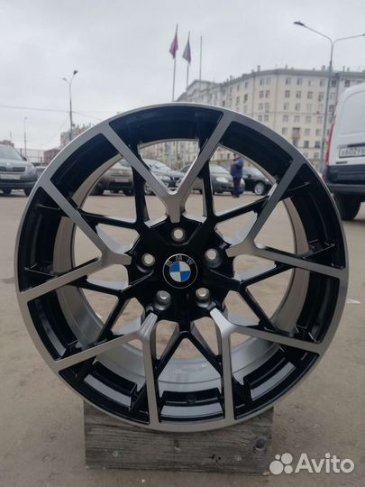 BMW x5 g05 X7G07 диски R22