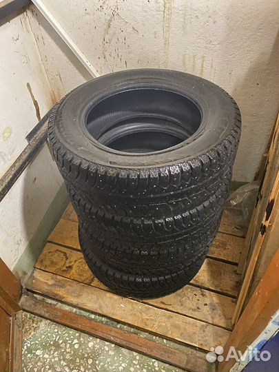 Bridgestone Ice Cruiser 7000 185/65 R15 204W