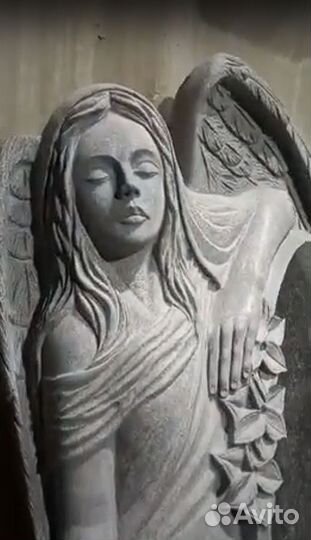 Гранитный памятник 