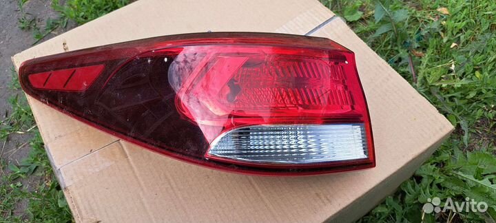 Фонарь задний левый на Киа Рио 4