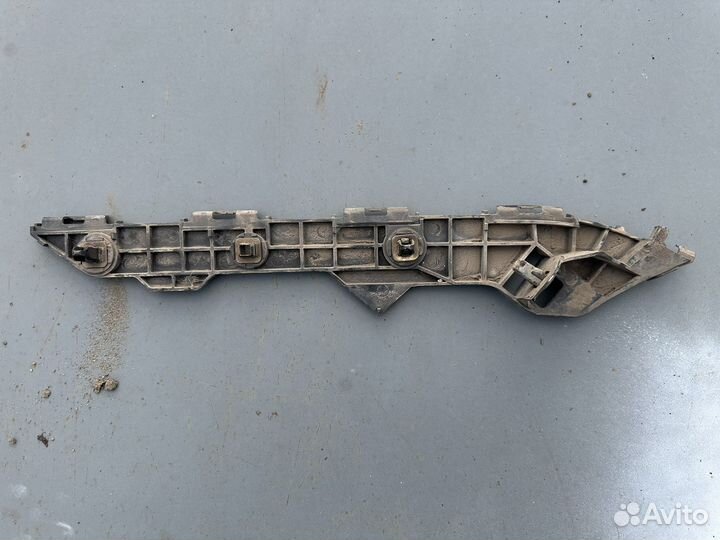 Кронштейн заднего бампера toyota corolla 150