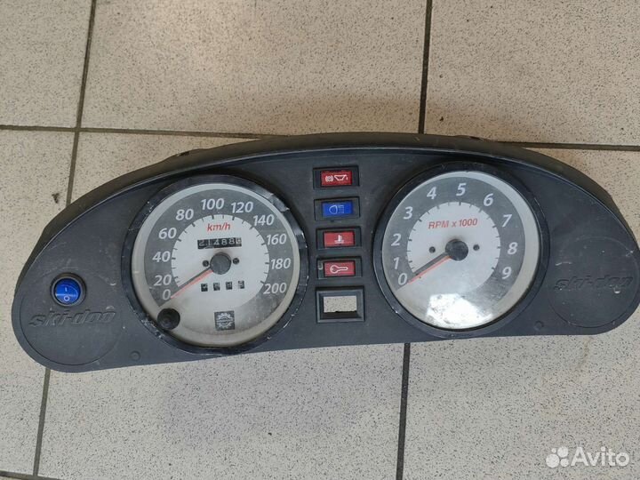 Панель приборов BRP Grand Touring 500