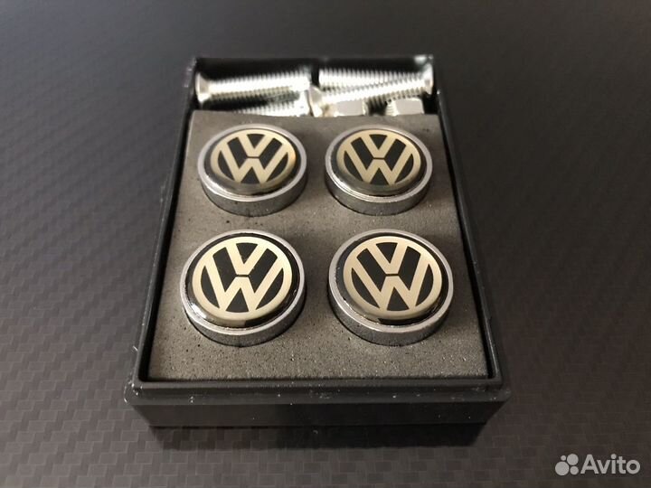Крепление номера VW хром комплект