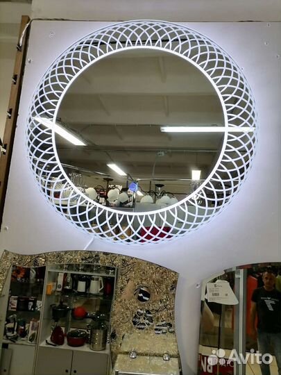 Зеркало с подсветкой