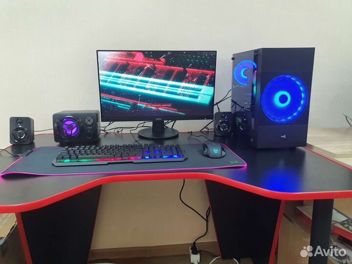 Компьютер для работы и игр, полный комплект+стол