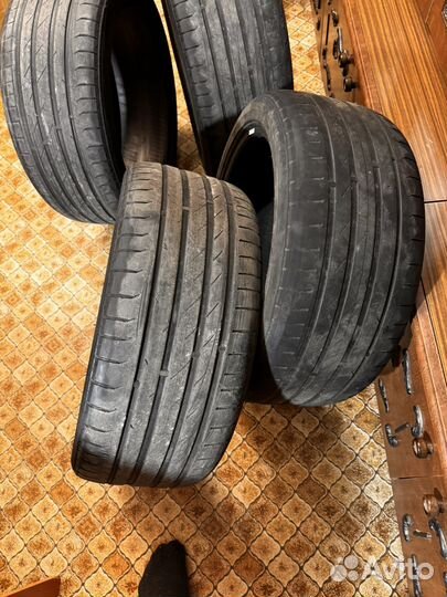 Nokian Tyres Hakka Black 235/40 R18
