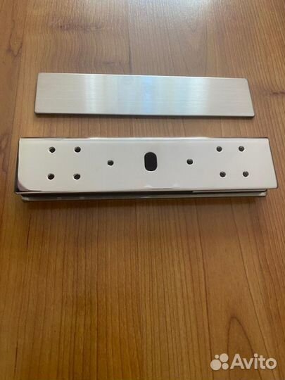 Кронштейн UB-200