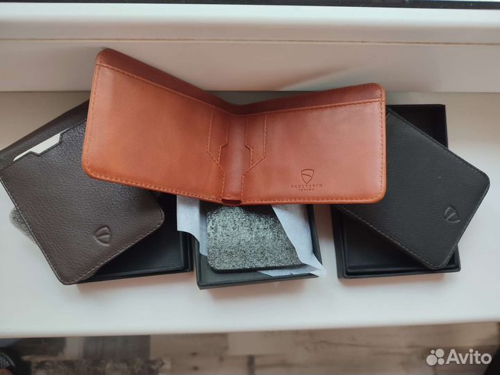 Картхолдер Vaultskin Manhattan с rfid защитой