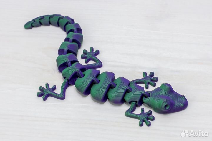 Подвижная ящерица (геккон) магнит на холодильник