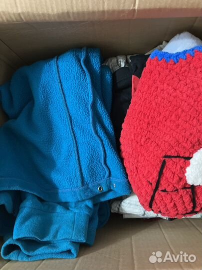 Коробка вещей б/у для девушки