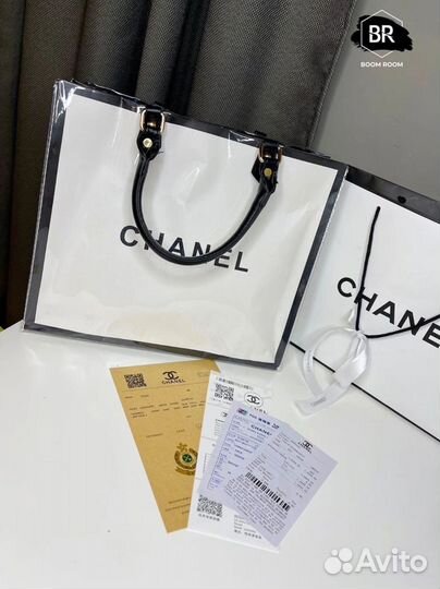Женские сумки Chanel Burberry Fendi