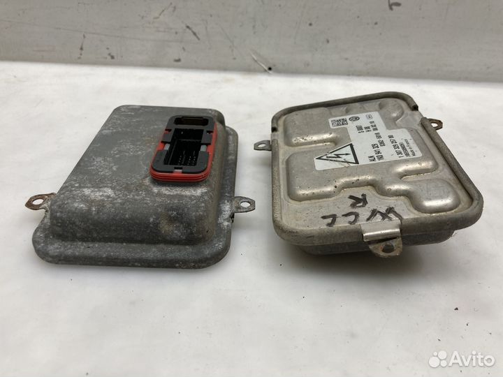 Блок розжига L/R Volkswagen Passat CC 2010