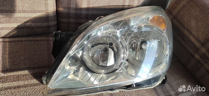 Opel astra h фара левая