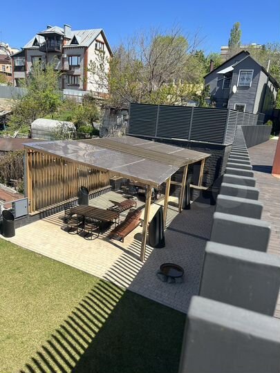 3-к. квартира, 110 м², 1/3 эт.