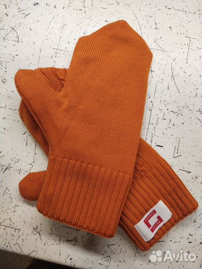 Варежки новые