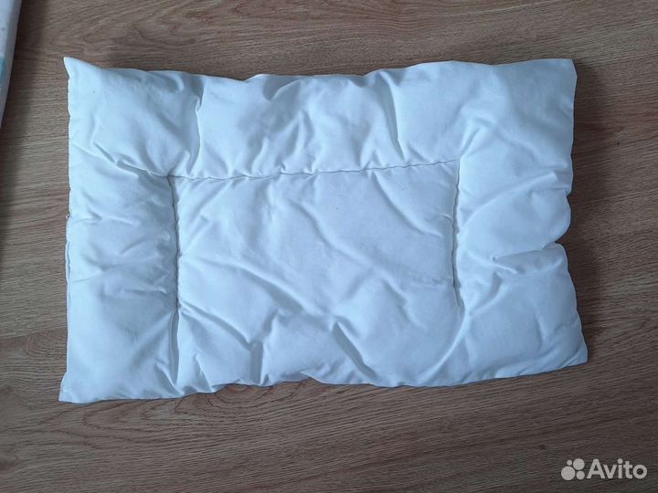 Мягкие бортики в детскую кроватку