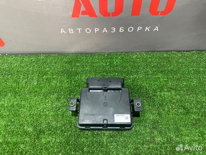 Блок управления стояночным тормозом Audi A6 C6