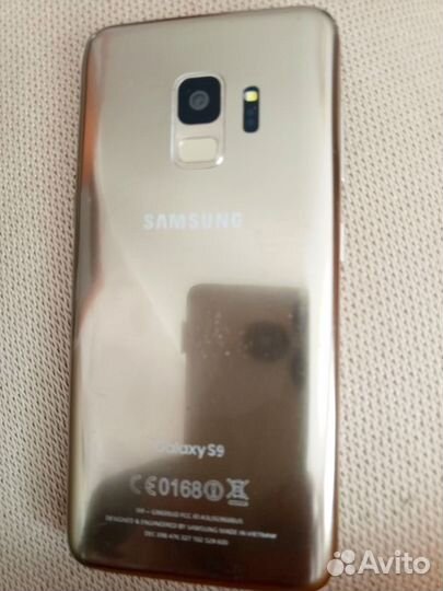 Samsung Galaxy S9, 4/64 ГБ