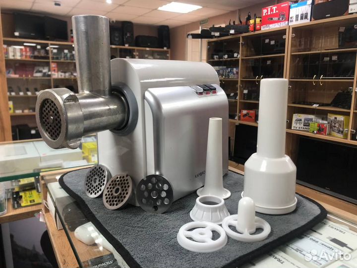 Мясорубка Kambrook amg402