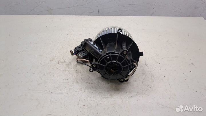 Двигатель отопителя Opel Zafira C 2011