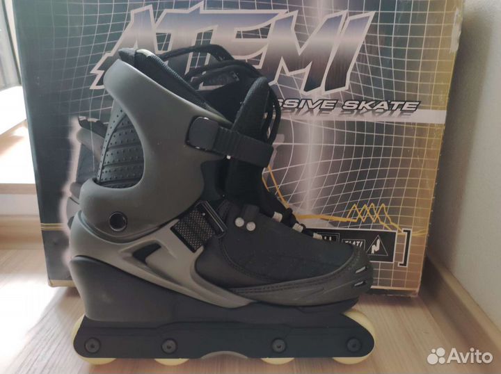 Роликовые коньки