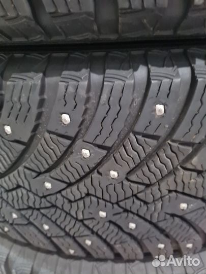 Pirelli Ice Zero 2 215/65 R16 102T