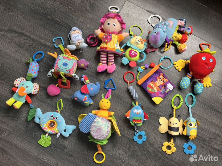 Подвесные игрушки на коляску