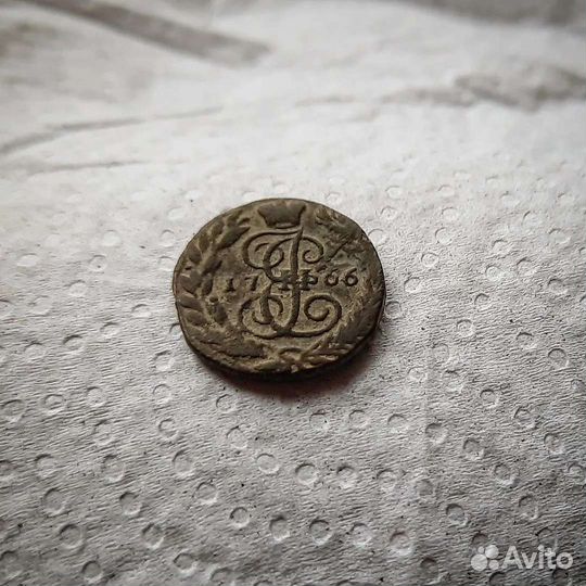 Монета полушка 1766 года. Сохран