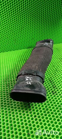 Патрубок воздушного фильтра Mercedes-Benz E-class