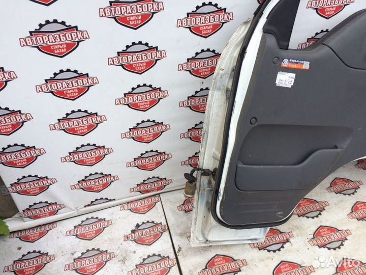 Дверь передняя правая Mazda Bongo SKP2V L8 2015