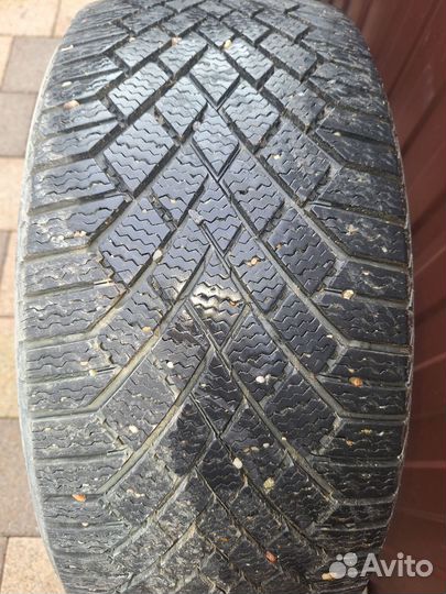 Continental ContiVikingContact 7 235/45 R18