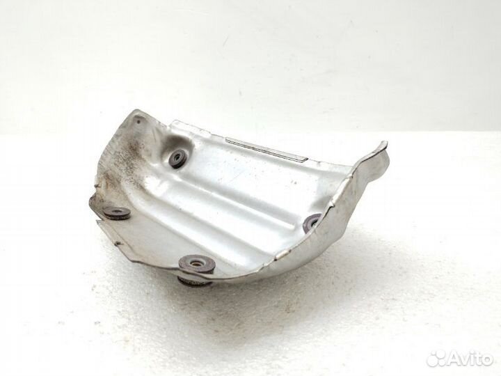 Тепловой экран Nissan Fuga Y50 3.5 2005