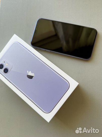 Телефон iPhone 11