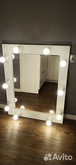 Зеркало новое