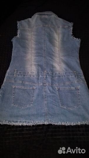 Джинсовая жилетка удлиненная 46-48