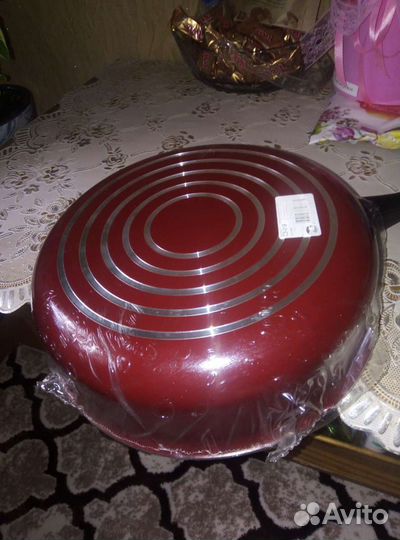 Сковородки и крышка