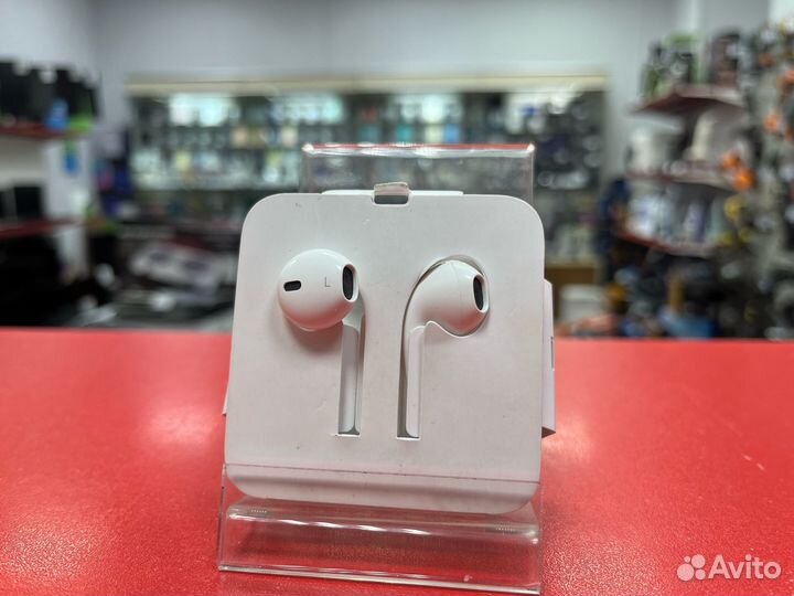 Проводные наушники Apple EarPods (Lightning)