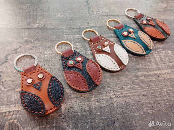 Брелок-чип из кожи совушка