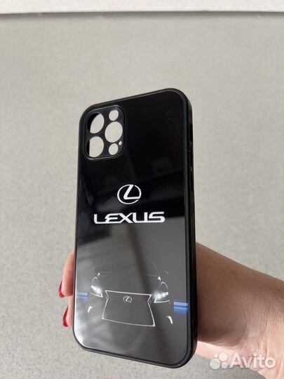 Чехол на iPhone 12