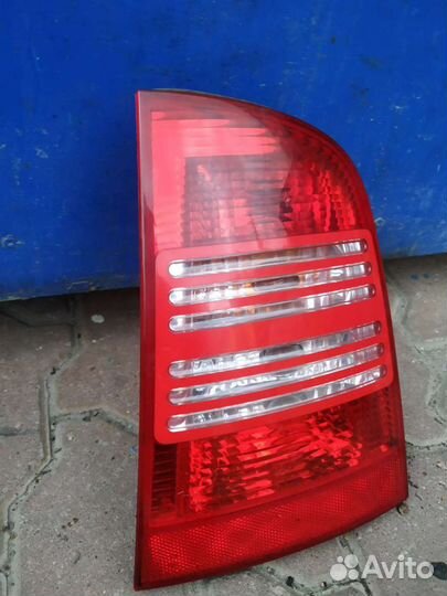 Октавия А4 (универсал) Фонарь правый оригинал